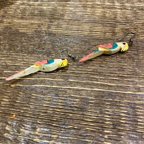 Vintage Parrot Earrings Handmade Wood - Picture 5 of 11